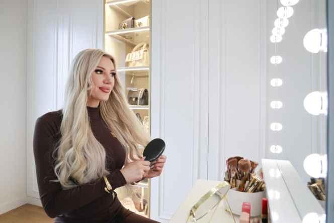 Lata temu wygrała "Projekt Lady", teraz pokazała jak mieszka! Biel i złoto biją po oczach