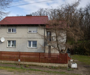 Ustrzelił żonę z kuszy, bo dostała kwiaty