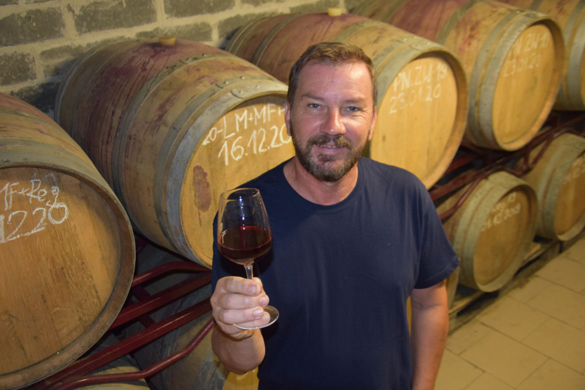 Dariusz Rosół. Pierwszy winiarz w Polsce, który może robić wino mszalne