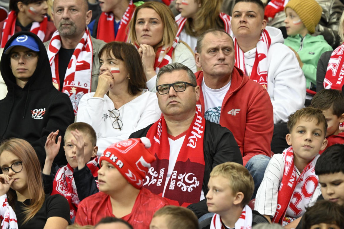 Kibice na meczu Polska - Rumunia. Znajdź się na zdjęciach z Narodowego!