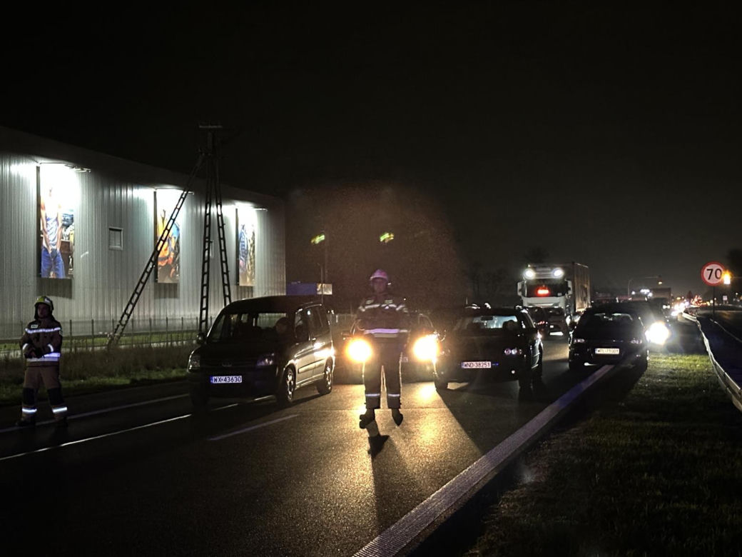 Tragiczny wypadek na krajowej "siódemce". Nie żyje pieszy