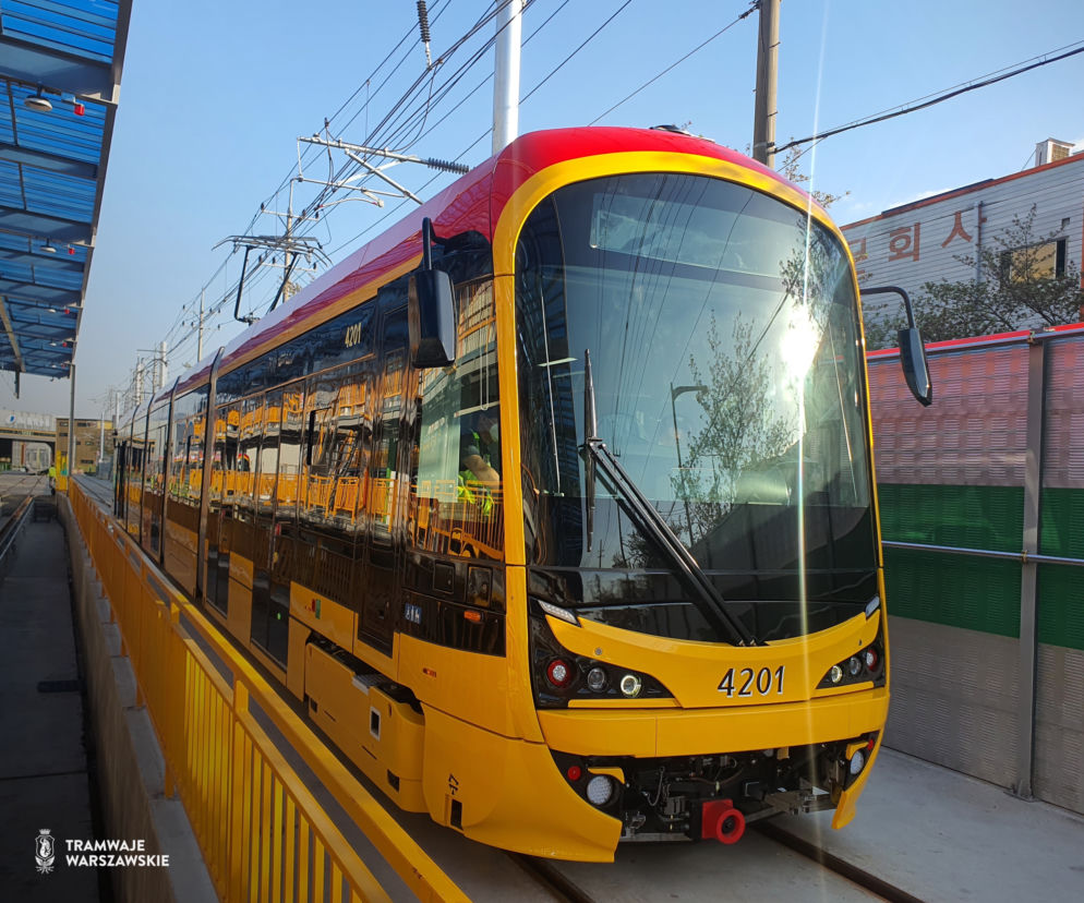 Tak wyglądają nowe tramwaje dla Warszawy