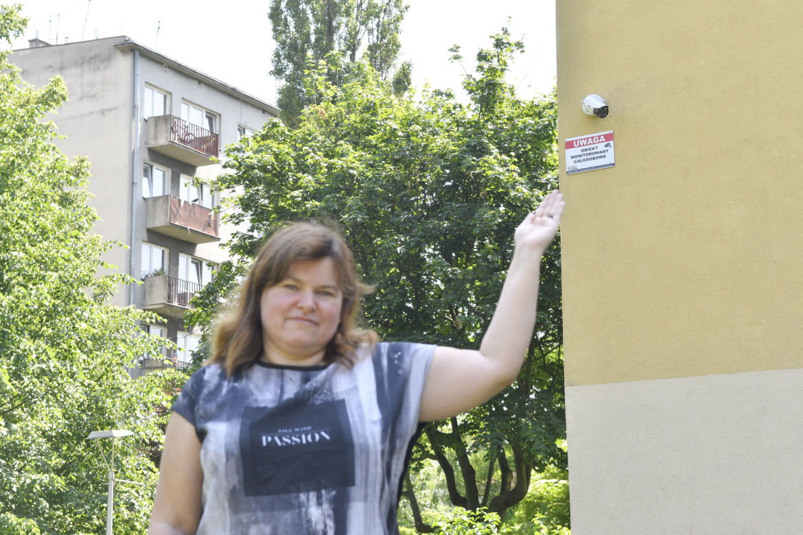 Jak podaje poszkodowana, osiedle jest dobrze strzeżone. 
