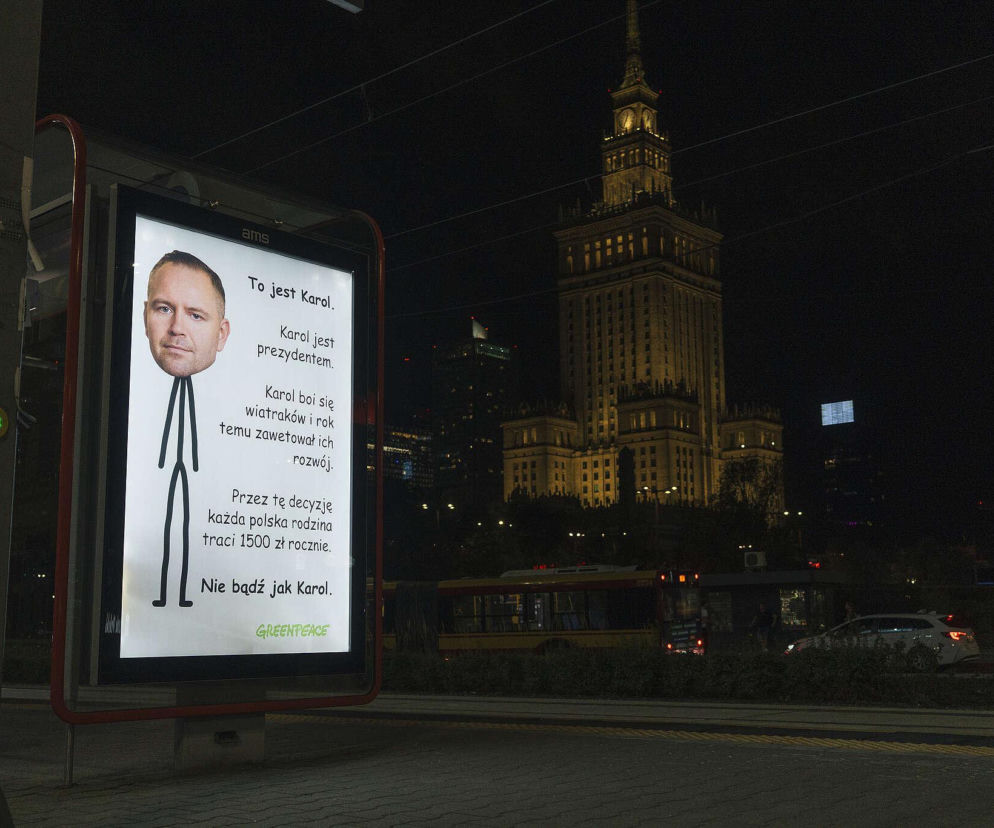 Karykatura prezydenta na billboardzie w Warszawie. O akcji Greenpeace w rocznicę weta przeczytasz na Eska.