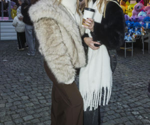 Tłumy na świątecznym Jarmarku Warszawskim. Zapytaliśmy ludzi, co o nim myślą