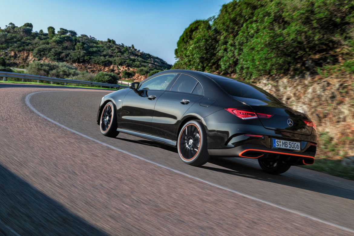 Mercedes-Benz CLA Coupe Edition Orange Art AMG Line