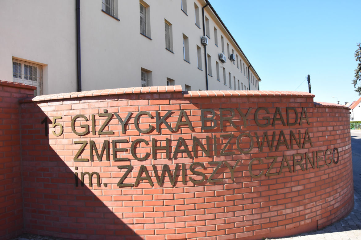 OFICEROWIE WOJSKA POLSKIEGO POBILI POLICJANTÓW.
