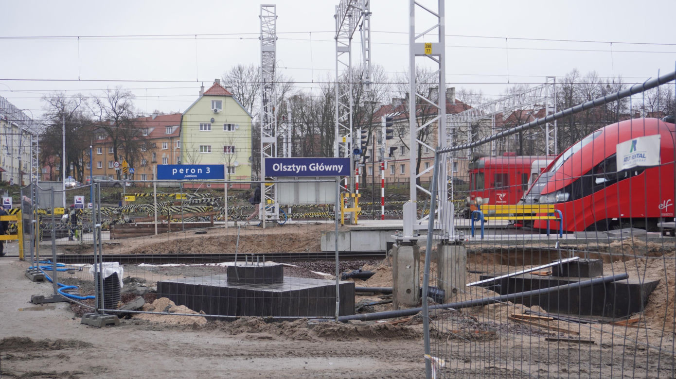 Postępują prace nad konstrukcją budynku Dworca Głównego w Olsztynie. Perony niemal na ukończeniu [ZDJĘCIA]