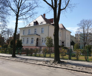 To miasto na Śląsku zachwyca perłami architektury. Zabytkowe osiedla robią wrażenie!