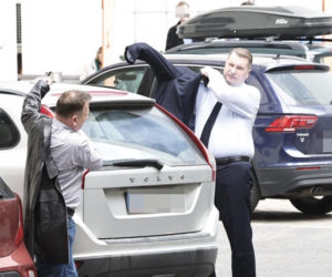 Kaczyński prosi o pieniądze