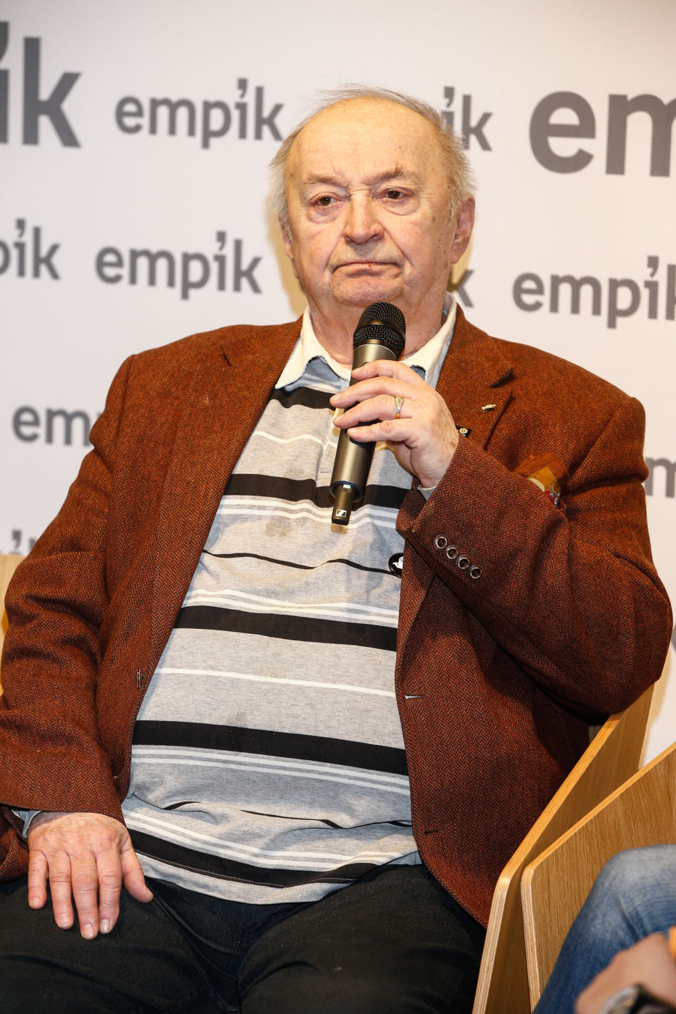 Bohdan Łazuka boi się chodzić do kościoła