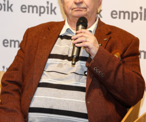 Bohdan Łazuka boi się chodzić do kościoła