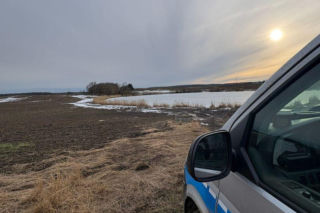 Wszedł na lód przy dodatnich temperaturach. Tragiczny finał akcji ratunkowej na jeziorze na Pomorzu