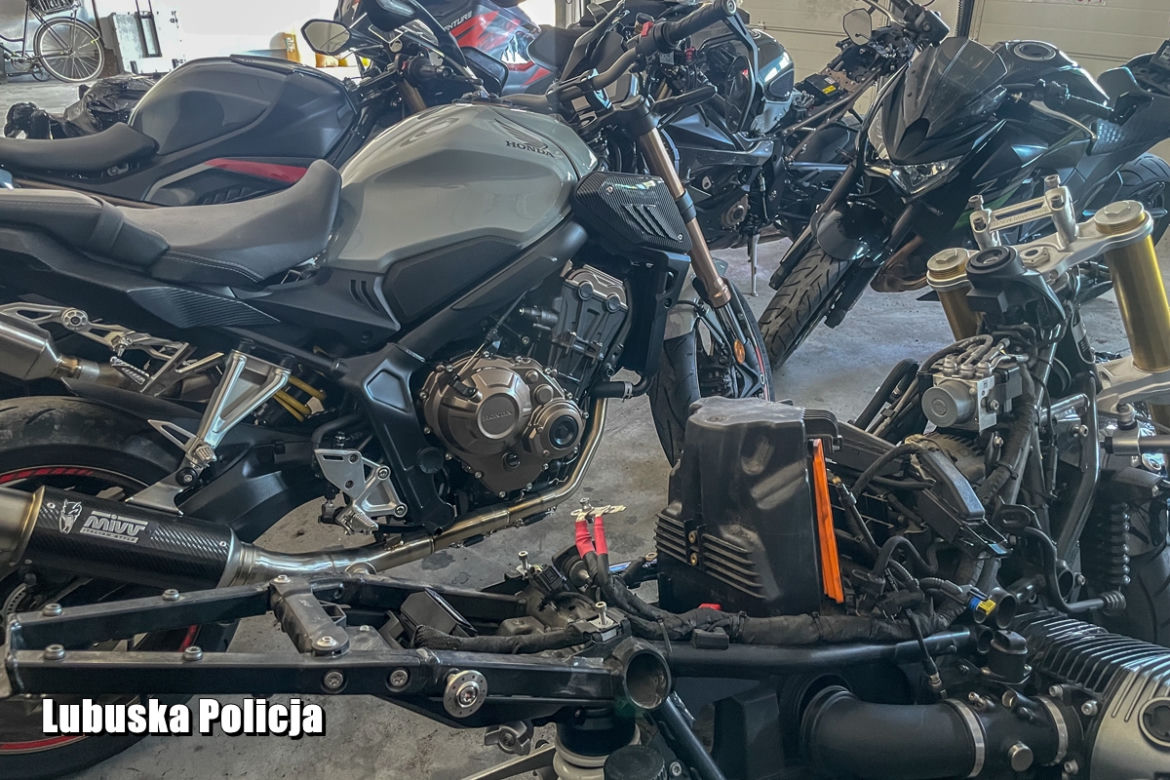 Policjanci odzyskali skradzione motocykle warte ćwierć miliona złotych