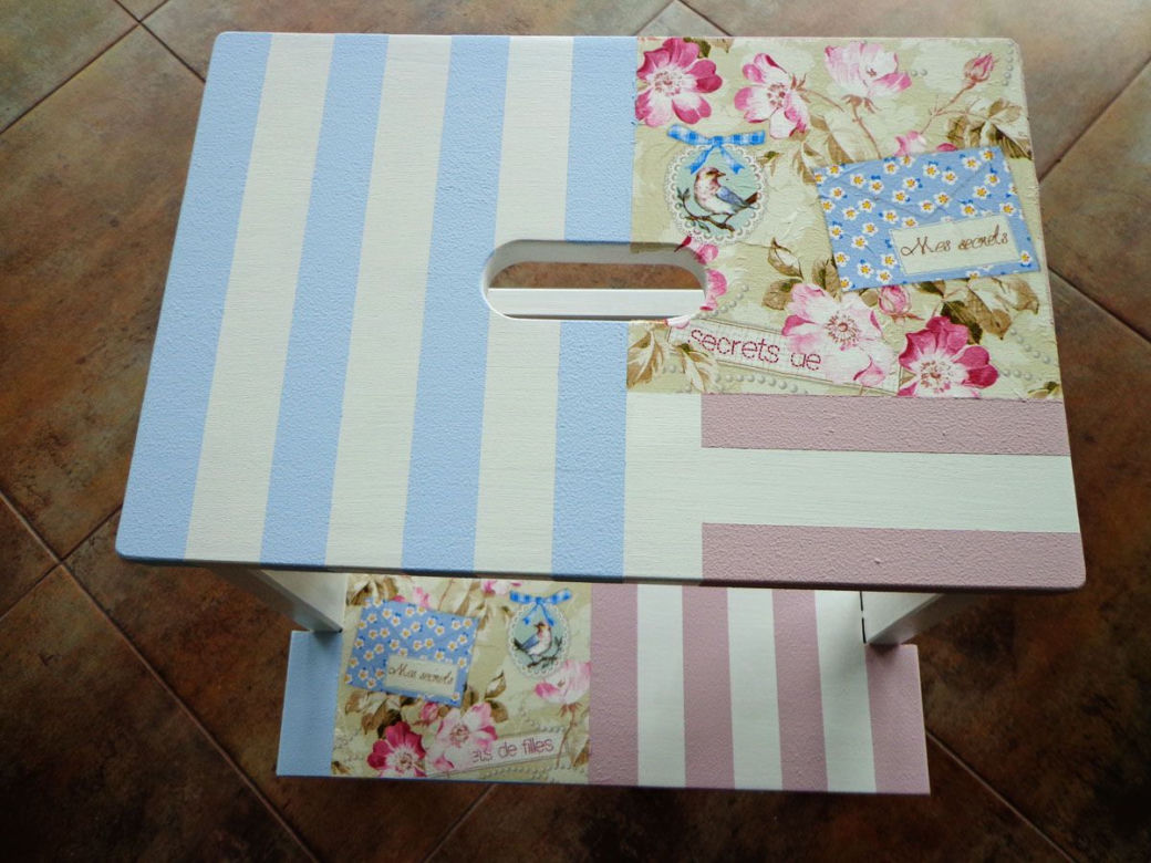 Taboret ze schodkiem IKEA w wersji decoupage