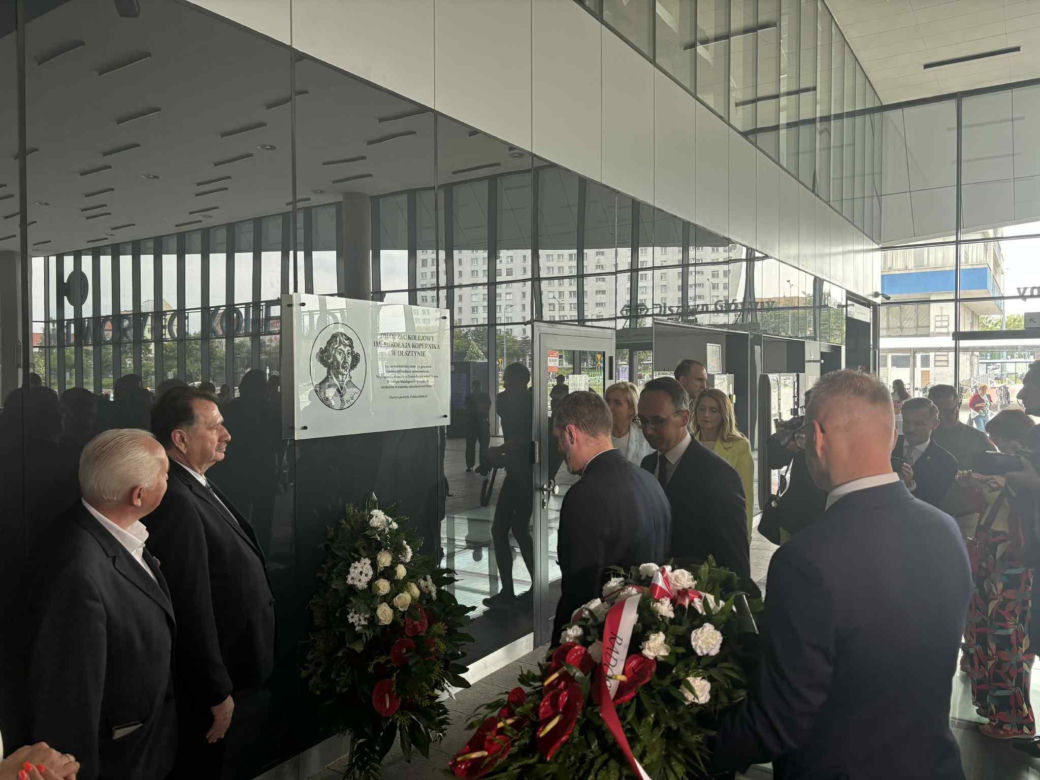 Dworzec Olsztyn Główny ma patrona. Żaden obiekt kolejowy w Polsce nie nosi takiego imienia