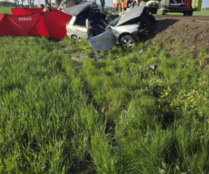 Dwie osoby zginęły w roztrzaskanym Audi. Potworny widok na miejscu