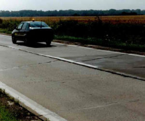 Remont na autostradzie A4 w środku lata. Kierowcy mdleją w korku, a służby rozdają wodę