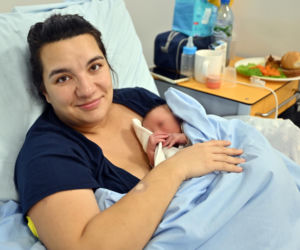 Pan Grzegorz to pierwszy położny w Polsce! Zdradza, jak oszukał system, by pomagać rodzącym kobietom