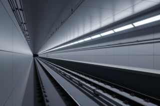 Metro Warszawskie na poważnie. Czy to koniec irytujących postojów?