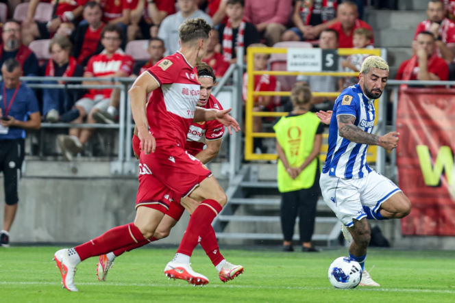 Widzew Łódź - Lech Poznań: Zdjęcia kibiców z meczu 6. kolejki PKO BP Ekstraklasy