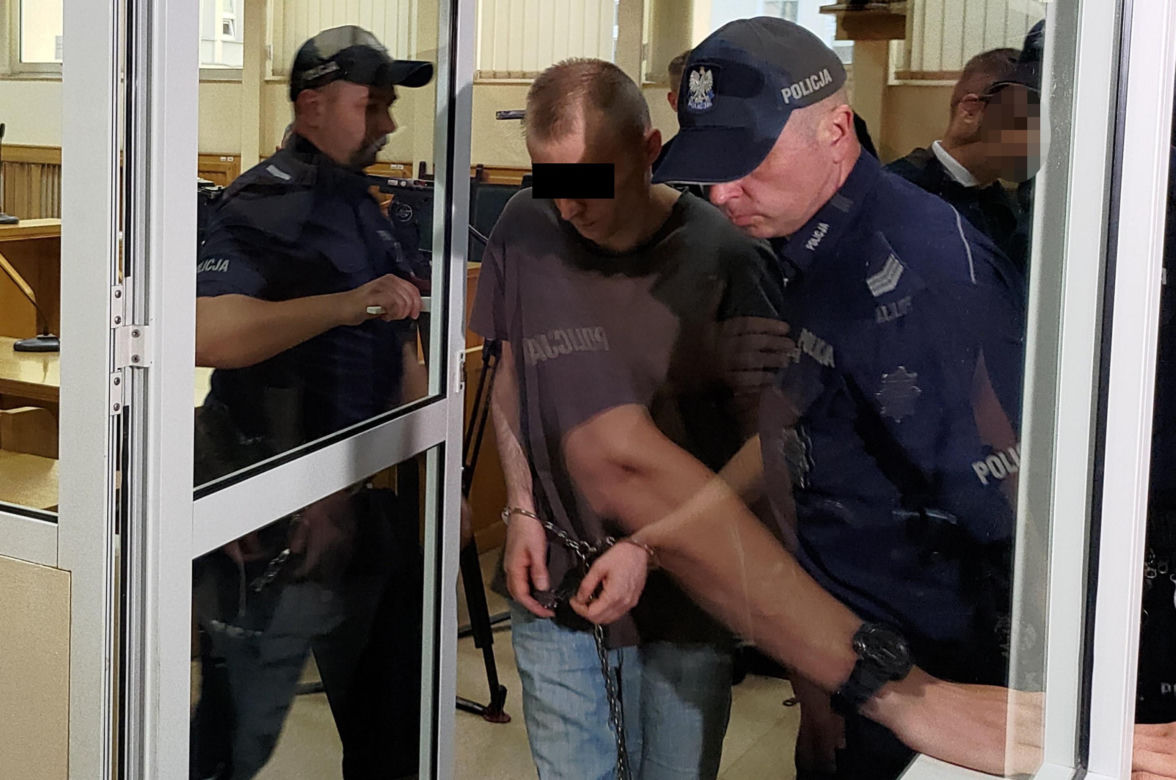 Kamilek z Częstochowy dwa lata temu został zabity w okrutny sposób przez matkę i ojczyma. Oprawcy stanęli dziś przed sądem