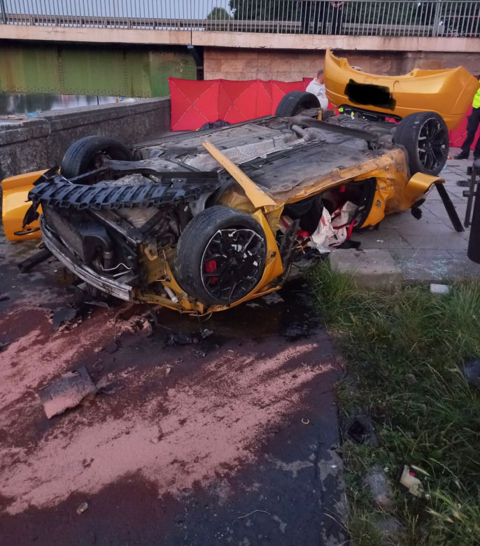 Wypadek na Moście Dębnickim. Auto prowadził Patryk P.