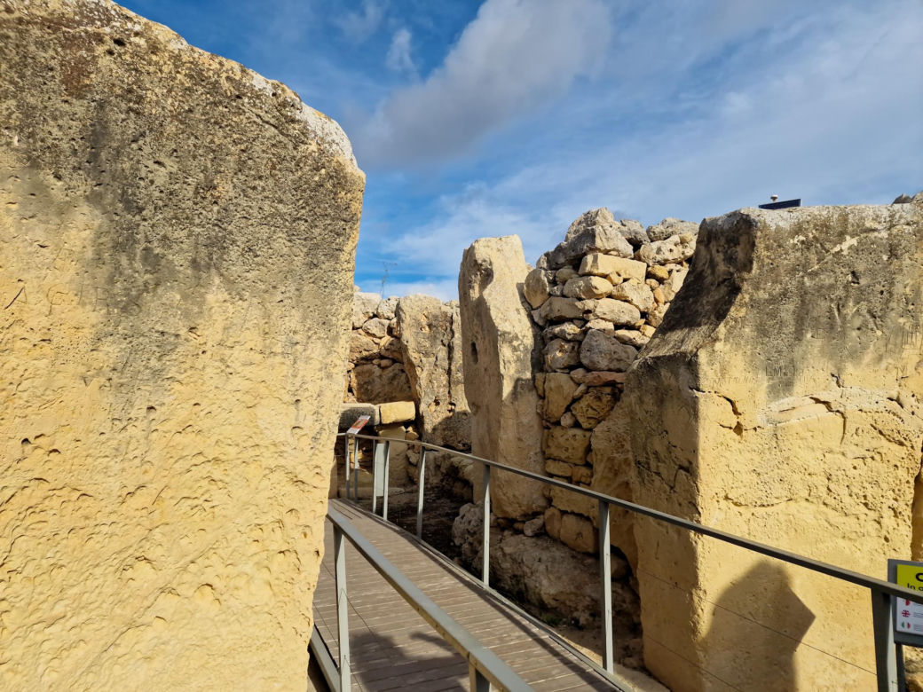 Prastare cuda wyspy Gozo. Kompleks świątyń Ġgantija i jego nierozwiązane tajemnice