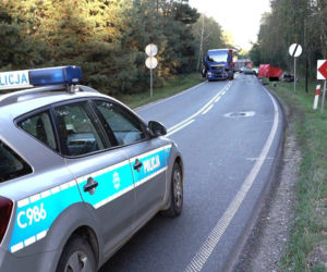 Tragedia na drodze do Szubina. 29-letni Paweł zginął pod kołami TIRA