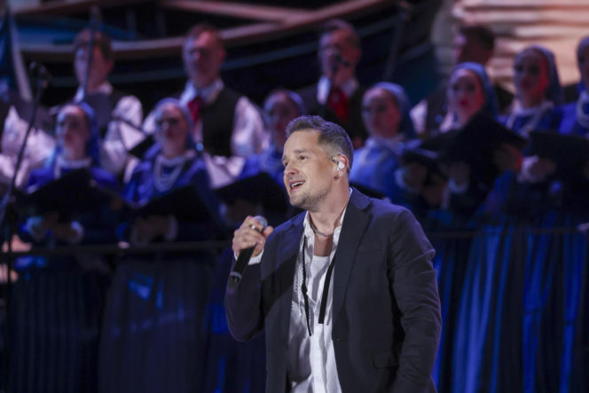 Tak zmieniał się Krzysztof Zalewski. Długie włosy były kiedyś jego znakiem rozpoznawczym