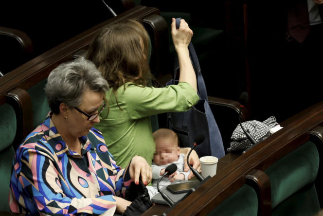 Bosakowie przyszli do Sejmu ze Stefankiem