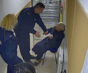 POBICIE STARUSZKI PRZEZ POLICJĘ
