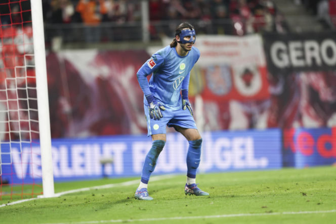 Kamil Grabara spotykał się z Polą Lis. Kim jest jego nowa ukochana?