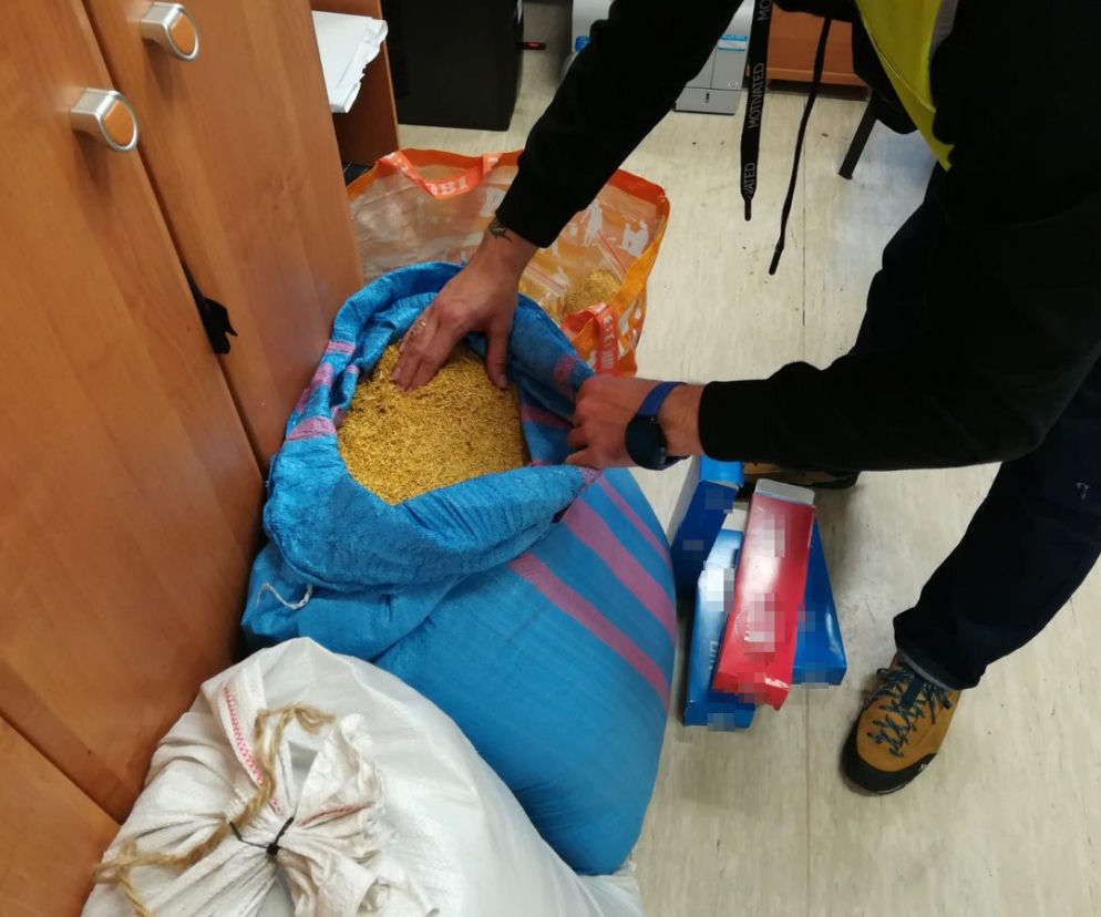 Papierosy i tytoń bez akcyzy! Dużo nielegalnego towaru w Bydgoszczy! [ZDJĘCIA]