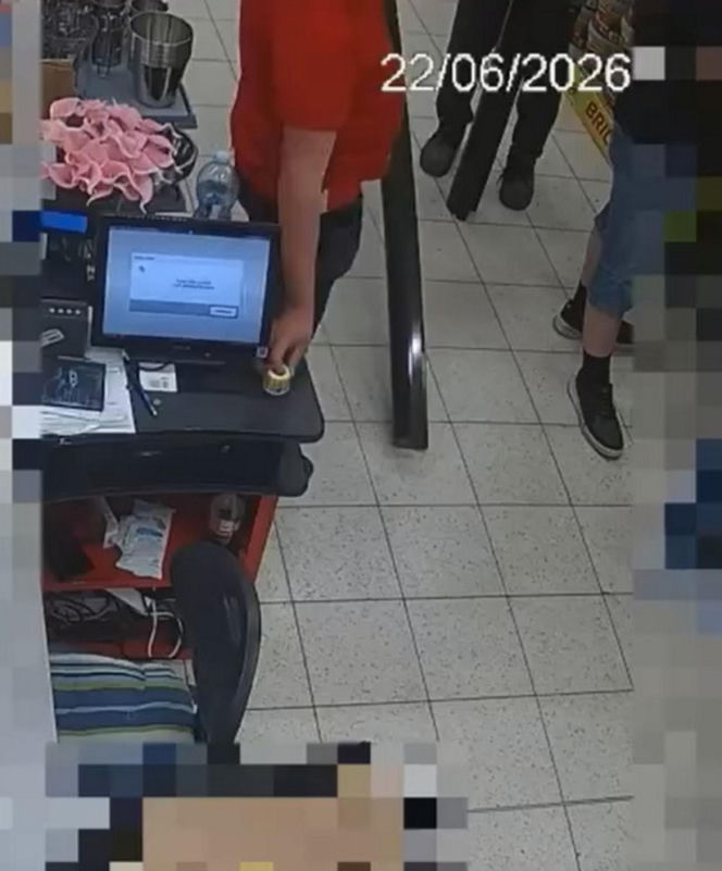 Ukradł naklejki