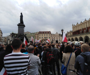Protest antycovidowy w Krakowie