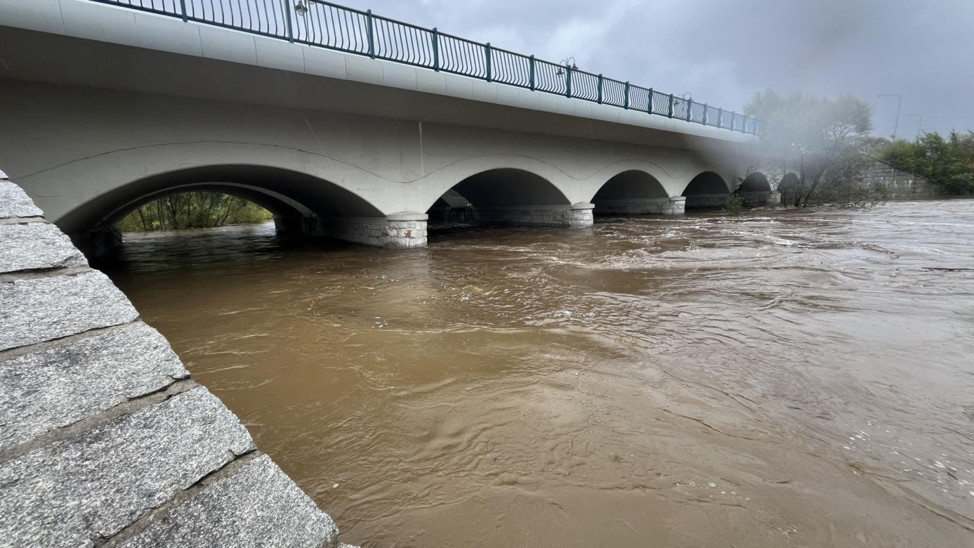  Jelenia Góra. Zalana dzielnica Maciejowa
