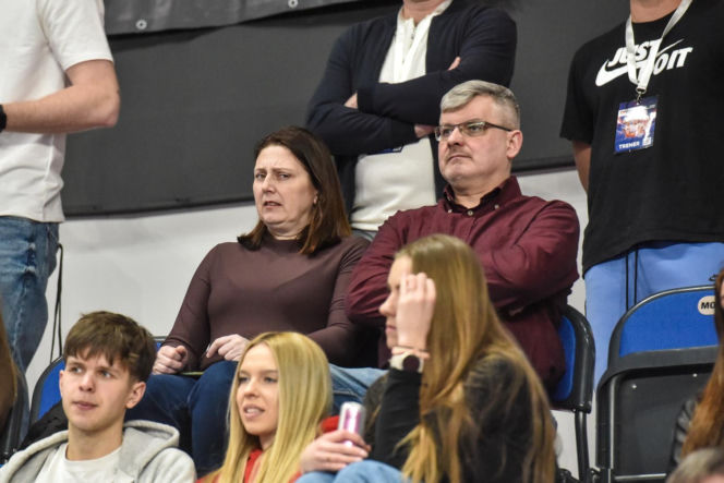 Halowe mistrzostwa Polski w Kujawsko-Pomorskiej Arenie Toruń. Zdjęcia kibiców i zawodników