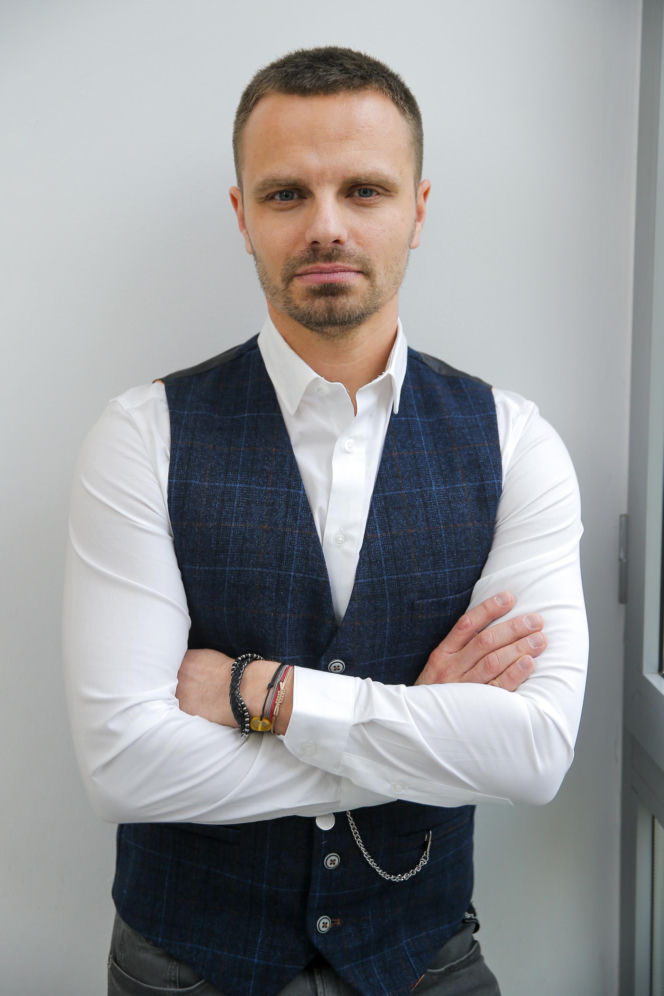 Marcin Hakiel poszedł na terapie przez alkohol i Cichopek