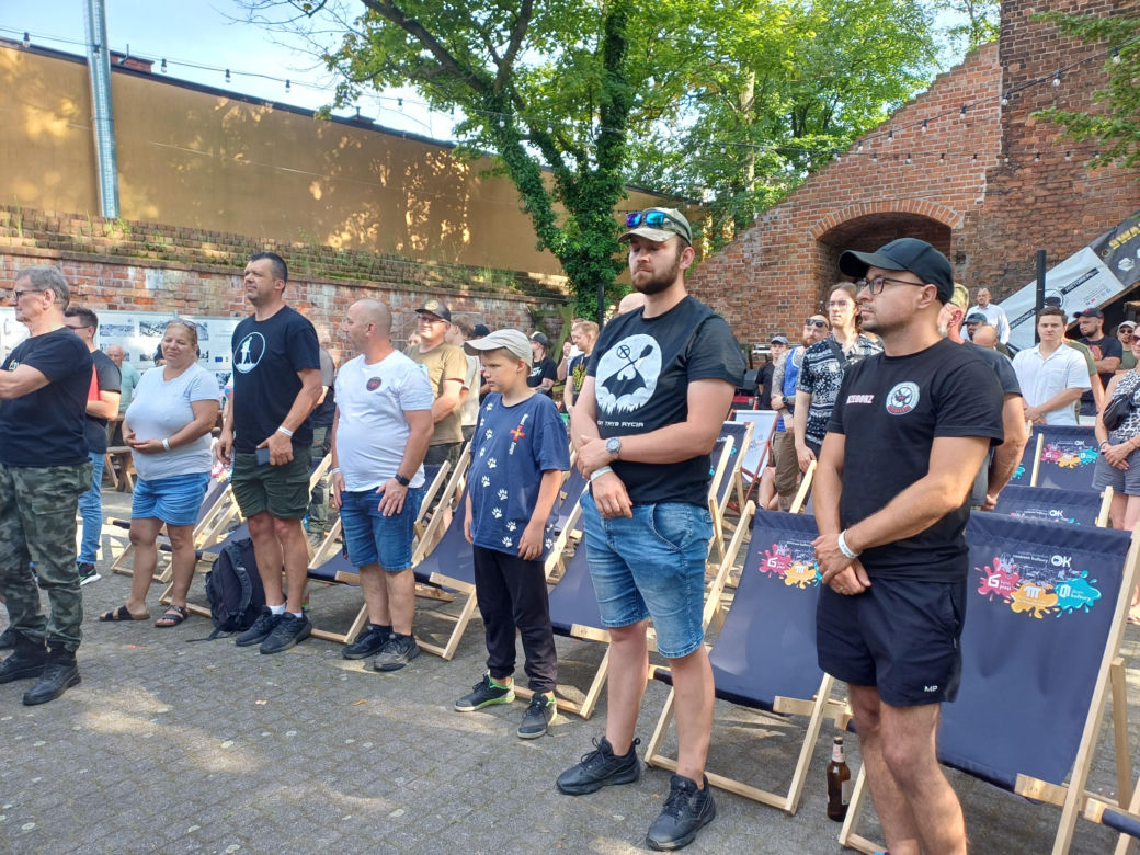  Kolejni żołnierze ''symbolicznie'' wrócili do domu
