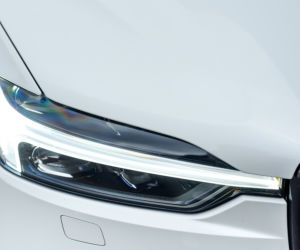 Volvo XC60 B4 Mild Hybrid FWD AT8 Momentum