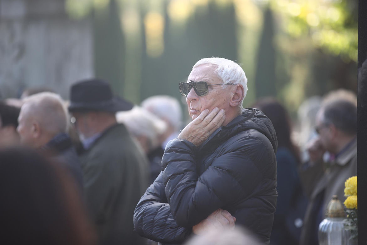 Pogrzeb Stanisława Radwana, dramatyczne sceny na cmentarzu. Emocje wzięły górę