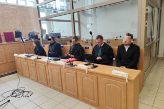 Oskarżeni przejście majątku stanęli przez sądem