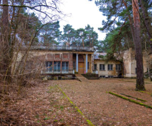 Konstancin-Jeziorna: te opuszczone wille popadają w ruinę