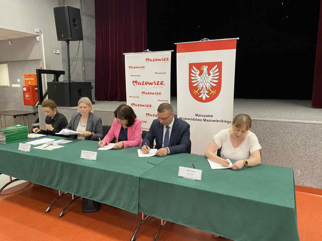 Kilkadziesiąt nowych inwestycji w powiecie siedleckim z dofinansowaniem Mazowsza