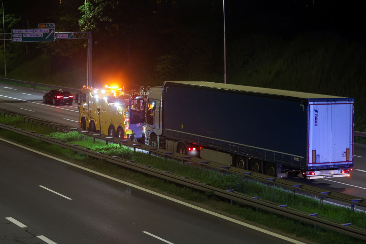 Tragiczny wypadek na autostradzie A4 w Katowicach. Zginął kierowca lexusa