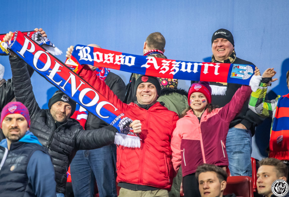 Kibice Rakowa Częstochowa na meczu z Cracovią