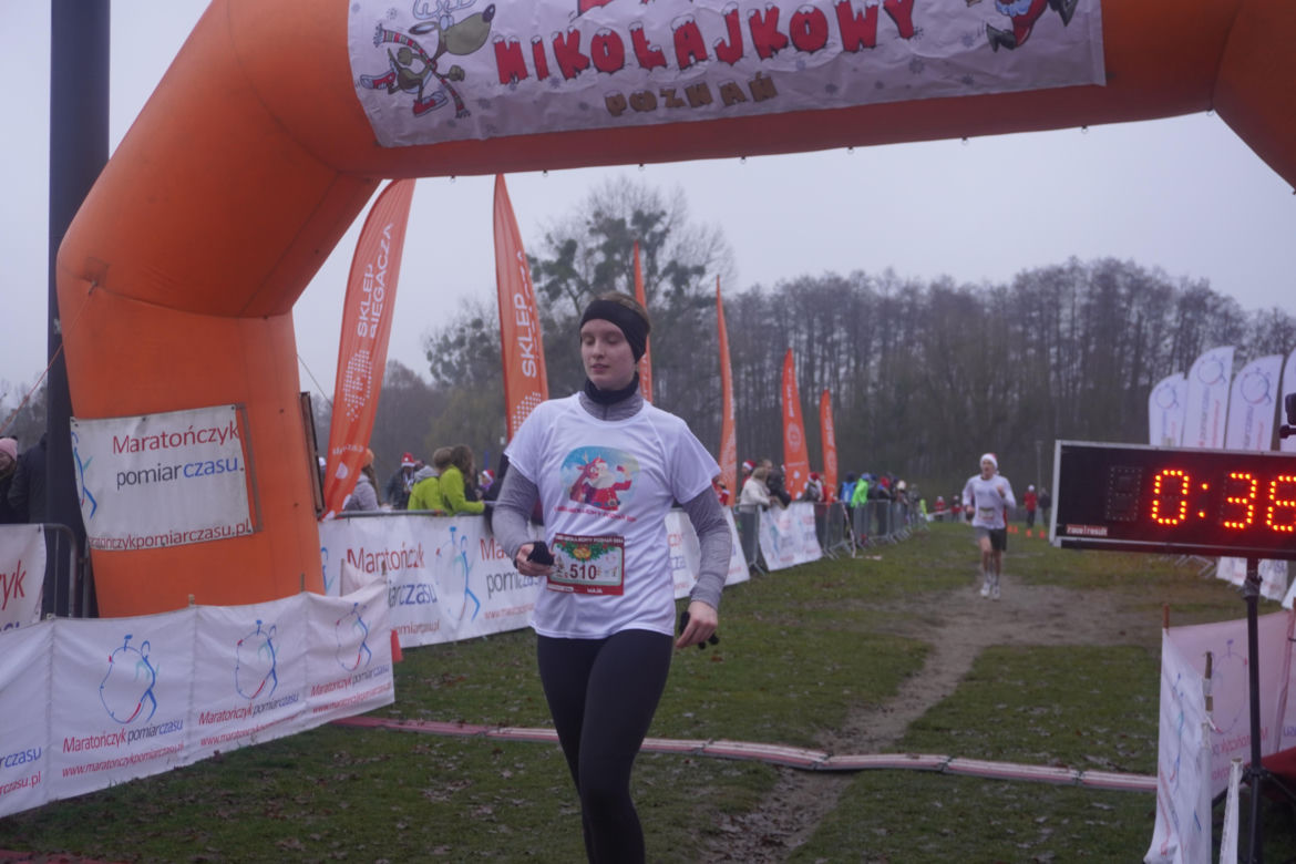 11. Bieg Mikołajkowy nad Jeziorem Strzeszyńskim w Poznaniu