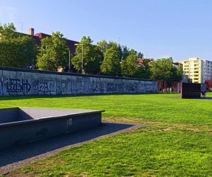 65 lat temu powstał Mur Berliński