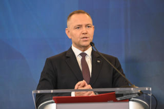 Nawrocki reaguje na burzę o 100 tys. dolarów. Padły stanowcze słowa